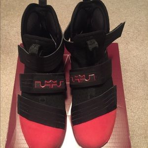 Size 10 Lebron Soldiers. Never worn